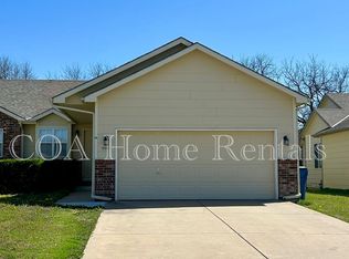 9915 E Kinkaid Cir, Wichita, KS 67207