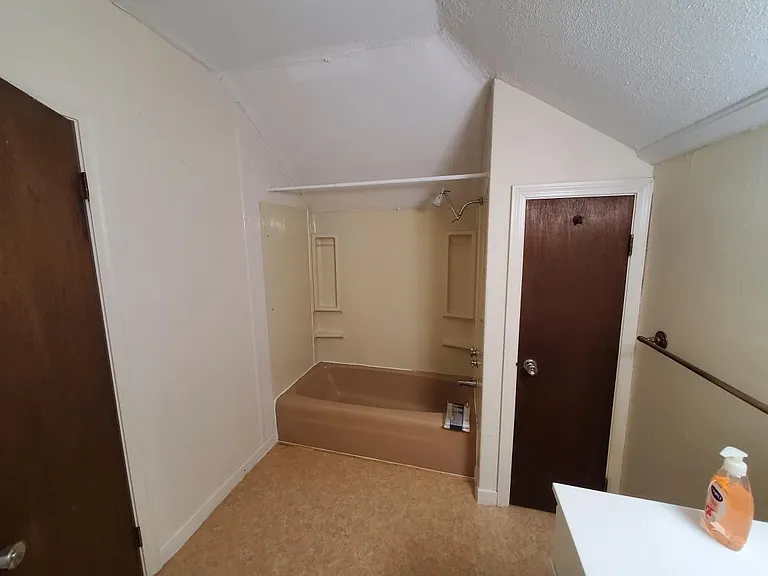 The Stacy House - 301 — Photo 8