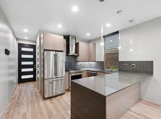 604 N 46th St, Seattle, WA 98103