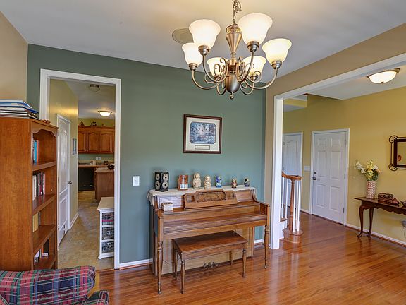 4th image of 1701 Cypress Ct
