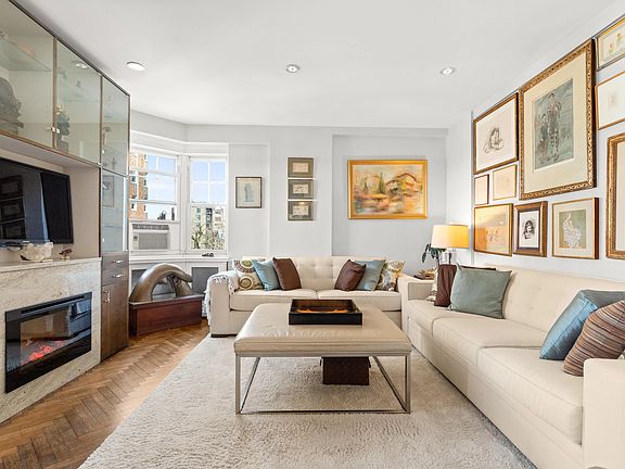 3rd image of 140 Cabrini Blvd APT 77