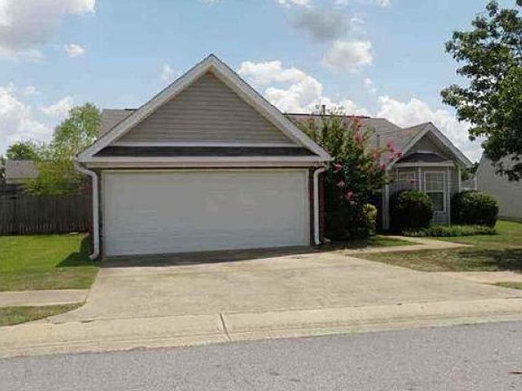 2nd image of 8621 Inverness Dr