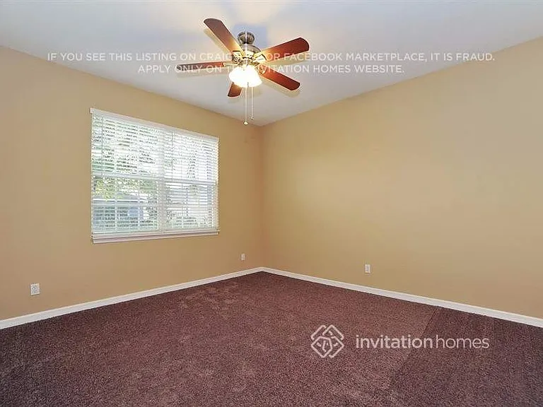 5015 Lakehurst Ct — Photo 2