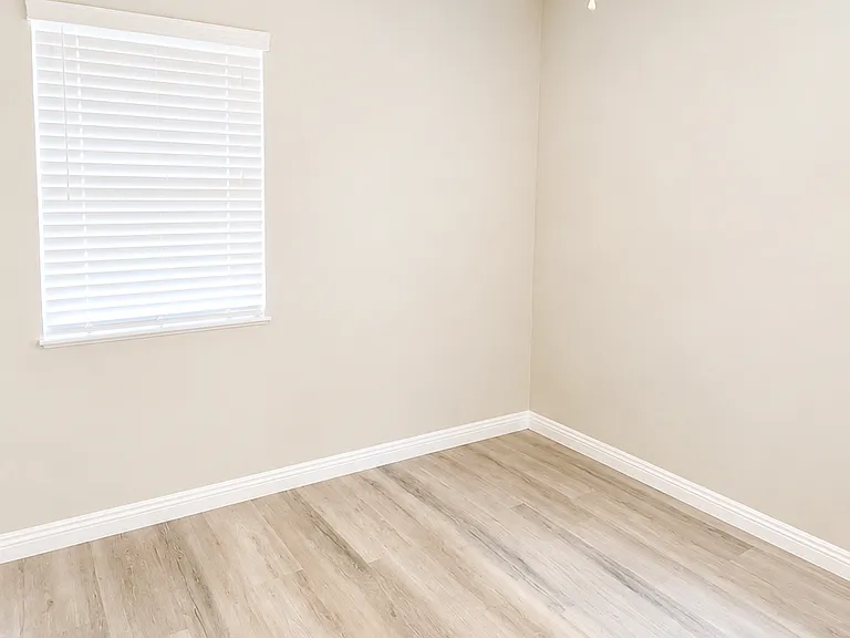 404 E Freeland St #2 — Photo 12