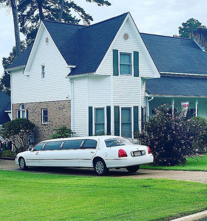 1st image of 105 Santa Clara Dr