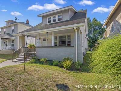 114 Burr Oak St NE, Grand Rapids, MI, 49505