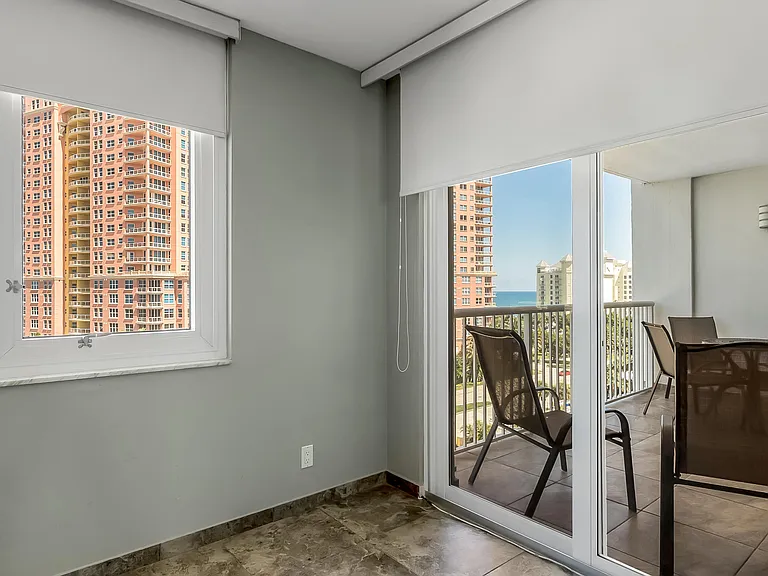 2200 NE 33rd Ave #10K — Photo 23