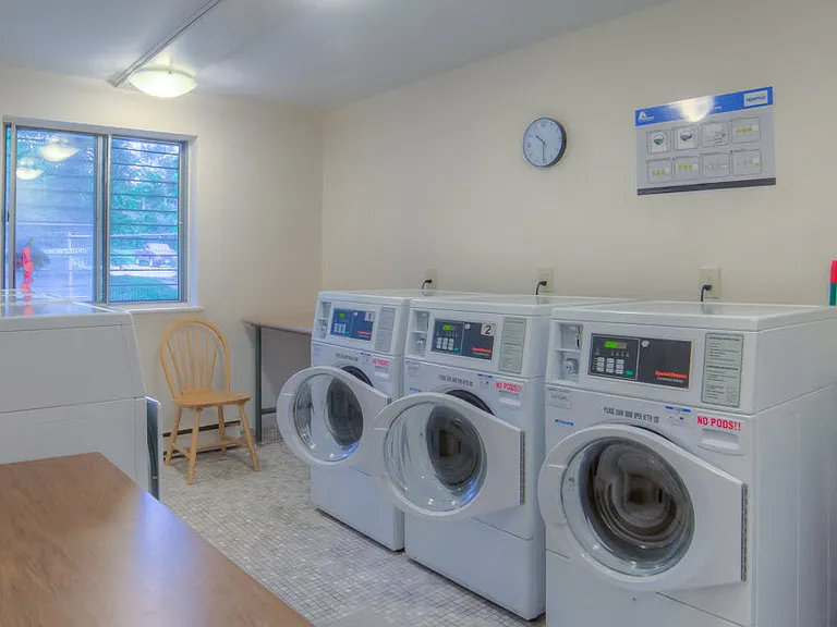 211 Reedaire Ct #215 — Photo 10