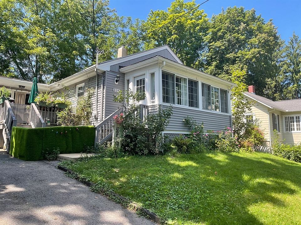 2nd image of 319 Church St