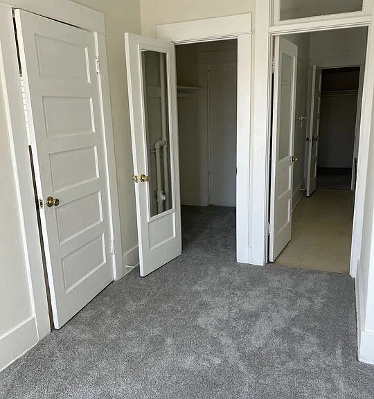 1042 2nd St #3 — Photo 8