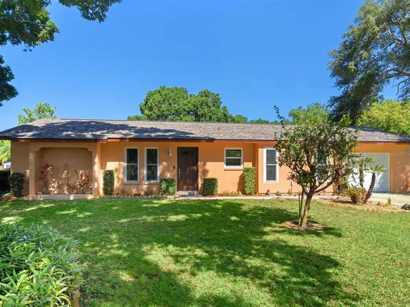 829 Cypress Wood Ln, Sarasota, FL 34243