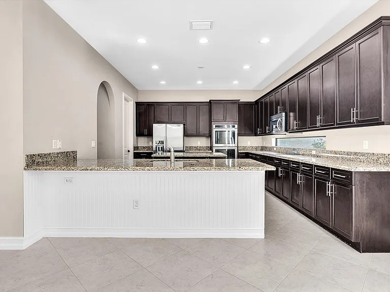 10630 SW 55th St — Photo 13