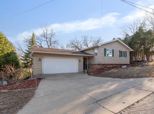 507 Main St W, Waterville, MN 56096