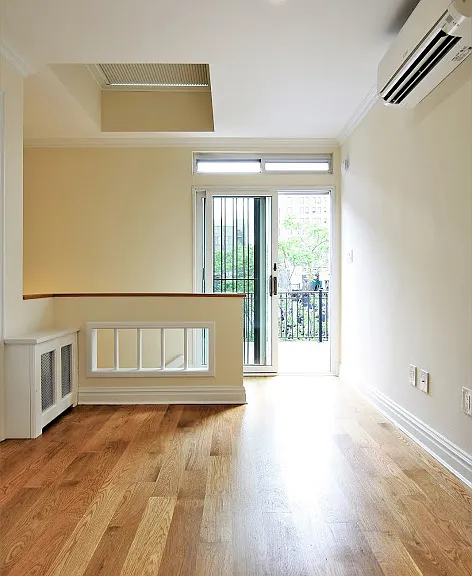 130 W 75th St #2E — Photo 13