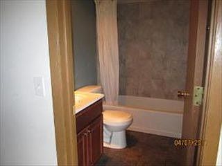 5th image of 961 Charlela Ln APT 202