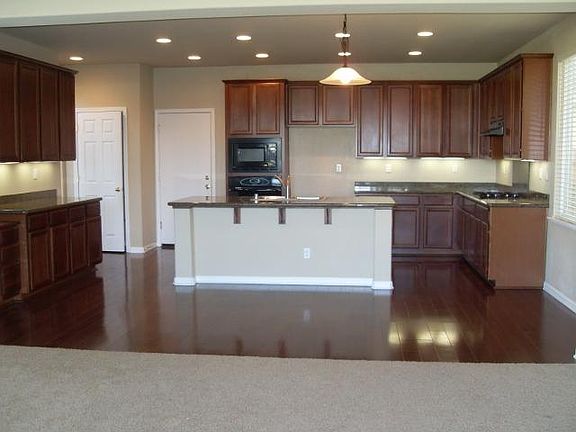 3rd image of 10222 Bolo Ct