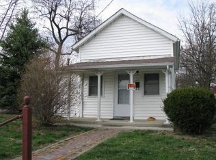 12 Maple St, Delaware, OH 43015