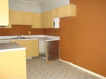 2nd image of 1930 SW 24th Cir