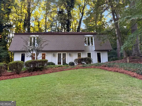 744 Fairfield Dr, Marietta, GA 30068