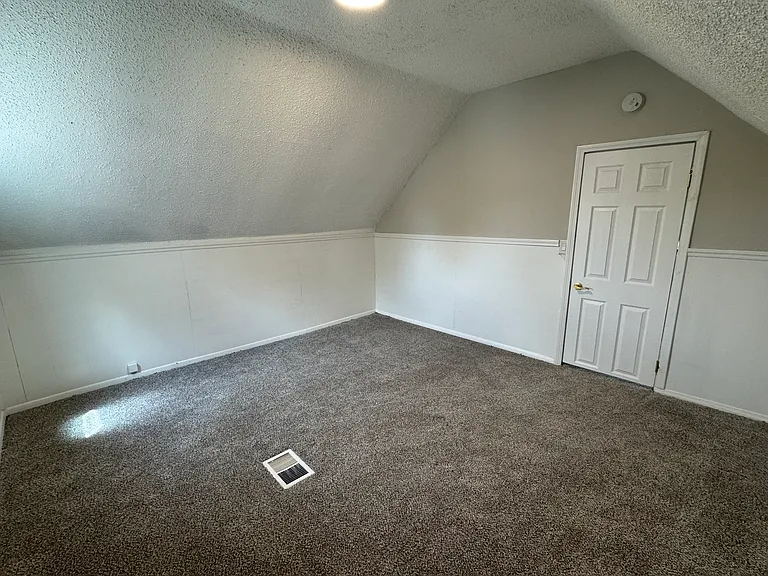 1235 Quarry Ave NW — Photo 17