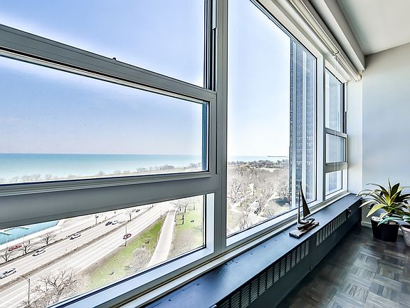 5th image of 3180 N Lake Shore Dr APT 16G