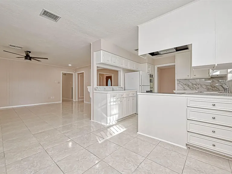 11503 High Star Dr — Photo 27