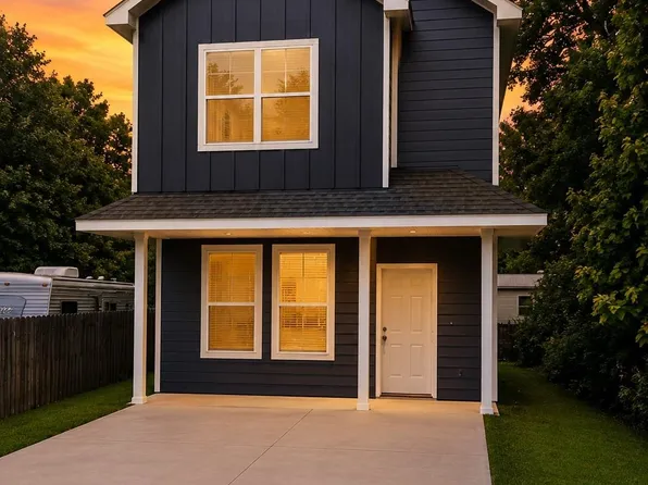11443 Underwood St, Willis, TX 77318