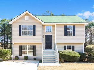 4250 Viewpoint Ln, Ellenwood, GA 30294