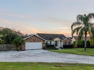 551 Gregory Dr, Umatilla, FL 32784