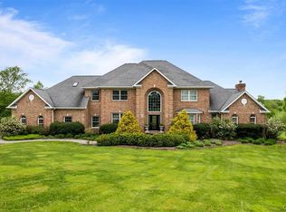 133 Stony Meadow Ln, Moscow, PA 18444
