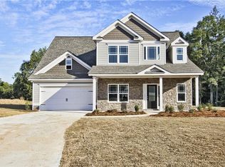 704 Larry Ln, Winder, GA 30680