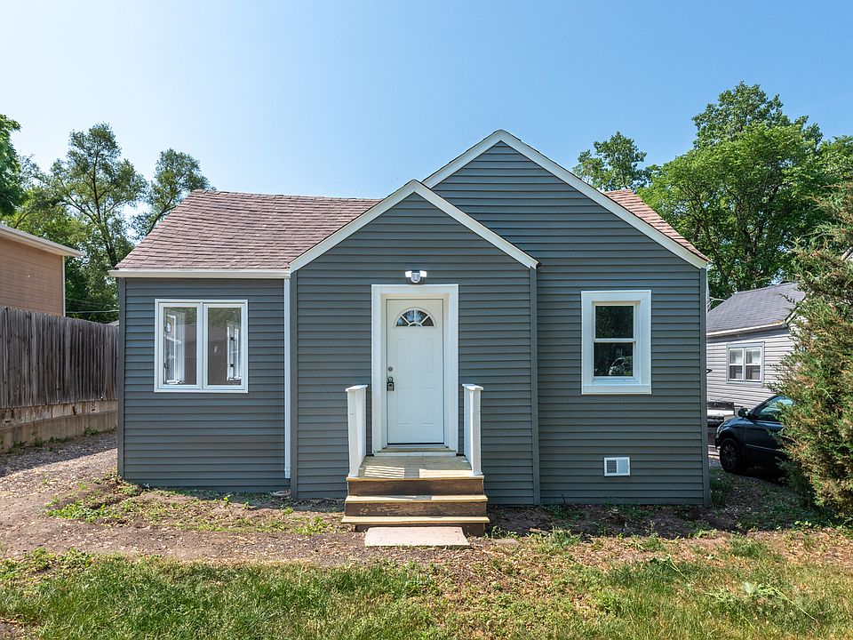 1st image of 321 Ferndale Dr