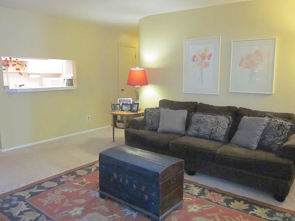 4th image of 1458 E Foxboro Dr