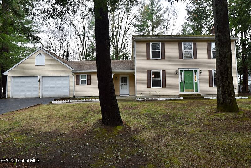 2nd image of 4 Castleberry Drive
