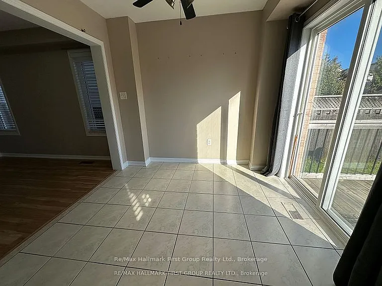 39 Robideau Pl — Photo 47