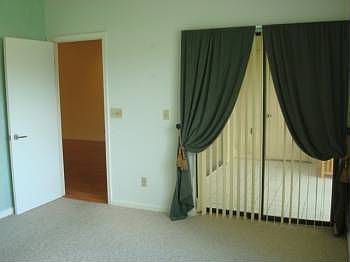 4th image of 9649 Riverside Dr #7G