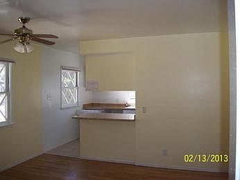 3rd image of 11786 Holmes St