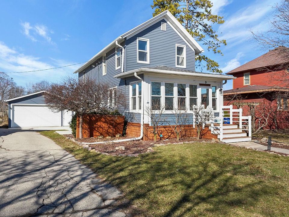 1st image of 9 N Grand Ave