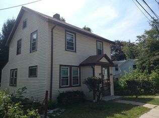 35 Garth Rd, West Roxbury, MA 02132