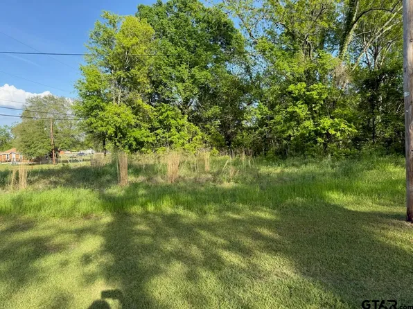 412 Johnson St, Gladewater, TX 75647