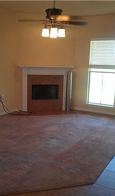 4th image of 15 Padrino St