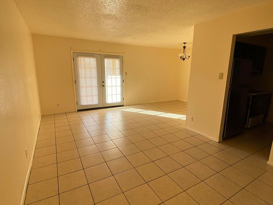 Nice 1BR and 2BR Apartments in PNGISD 881 Ridgewood Dr Port Neches TX Zillow