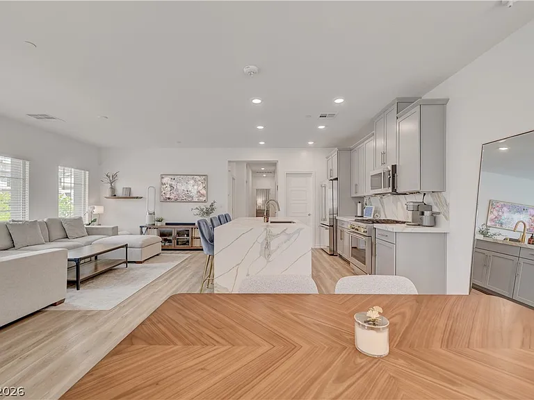 600 N Carriage Hill Dr #2084 — Photo 18