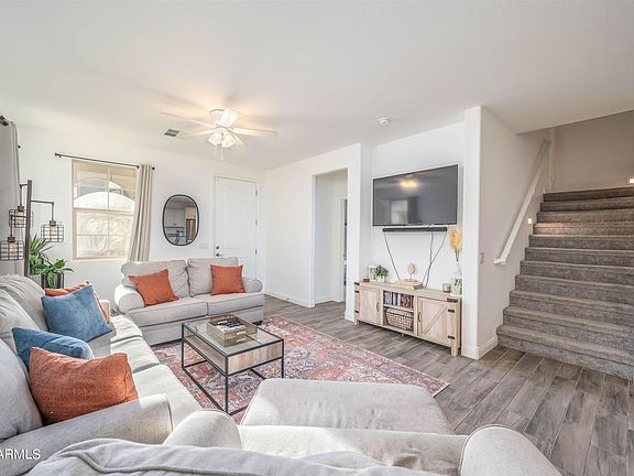 4th image of 256 N 69th Pl
