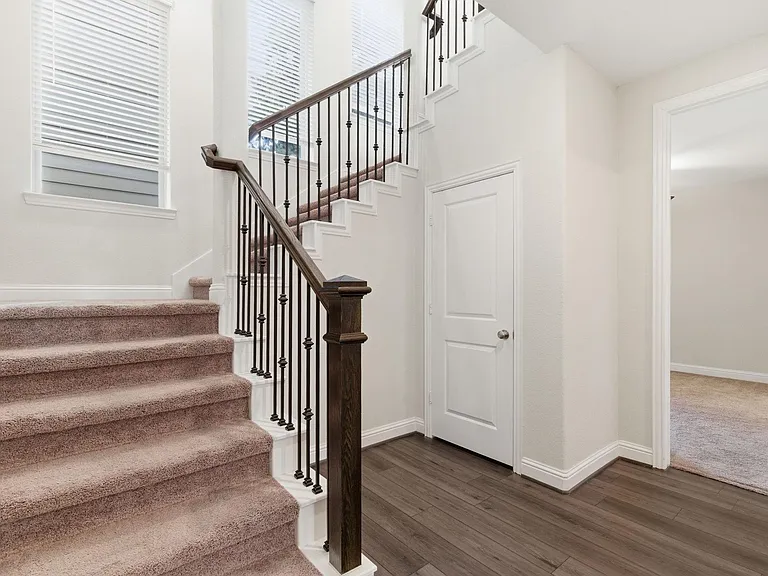 1413 Adell Rose Ln — Photo 4