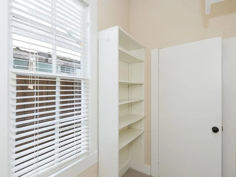 3909 Barnes St — Photo 12