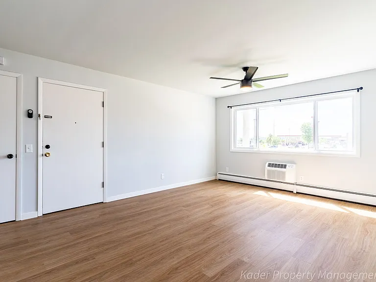 7440 Century Ave. — Photo 4