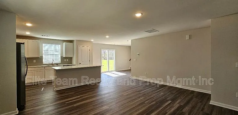 1615 Cannonball Ln — Photo 4