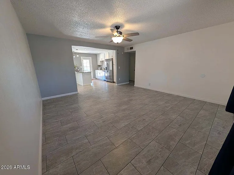 1711 S Hardy Dr — Photo 5