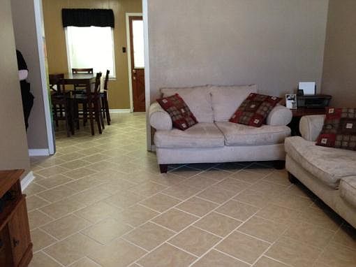 3rd image of 115 Clearview Dr